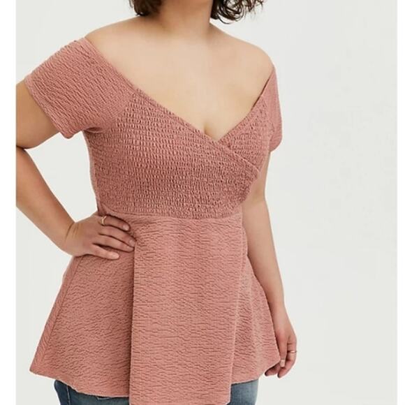 Torrid Ash Rose Textured Off Shoulder Top Womens Size 2X Faux Wrap Babydoll - Picture 1 of 11